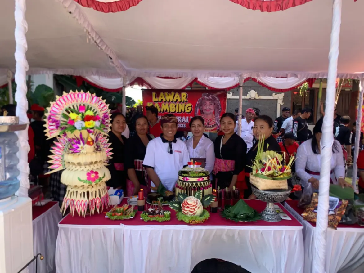 PARADE GELAWAR